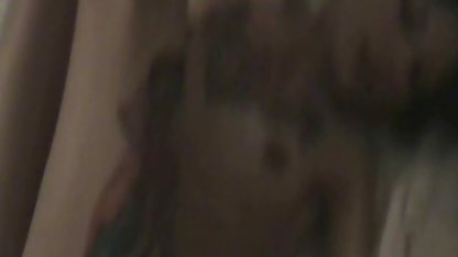 Agent steker en säljande flicka gratis svenska sex filmer för pengar