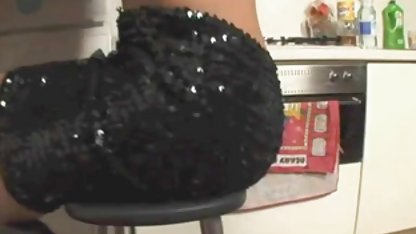 Röd dildo stygg i en slickad fitta av en gratis porrfilm stora damer flicka