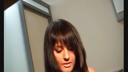 Masseuse utan kläder som fingrar en medlem av svensk webcam porr en klient