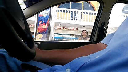 Den manliga cumshoten på en fransk porr med äldre damer kross