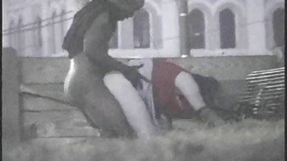 Perfekt sträckt ryska slampa är engagerad i passionerad jävla amatör porr svensk