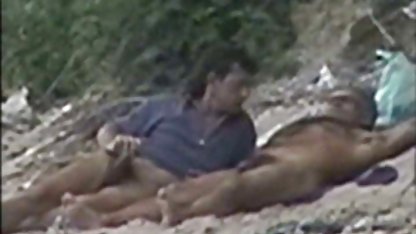 Guy Fucks Two Busty porrfilm amatör Beauties