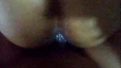 Cutie svensk sex porr i sexig strumpbyxor revs hårt av två i ett hål