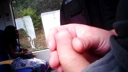 Killen steker svensk trekant porr en flicka i strumpor och en korsett