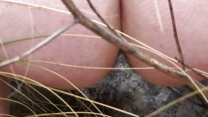 Den skickliga unga damen svensk sex film onanerar kukvänbröst