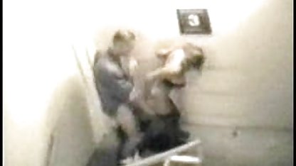 Mannen svensk porr eva gillar hardcore trekant som domineras av kvigor