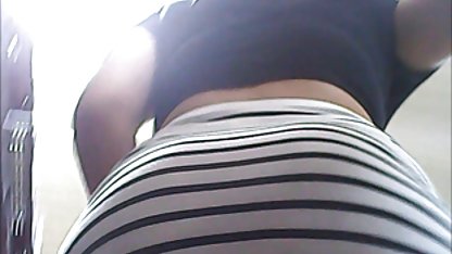 Big-chested cheater bjöd in en kille att ha porr filmer svenska sex hemma