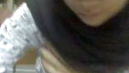 En mängd killar knullar en tunn hora och cums i gammal svensk porr ansiktet