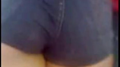 Brunett vaknar en öm blondin i ett BDSM-spel svenska hemmafruar porr