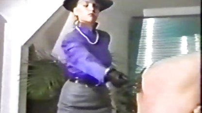 Rysk förförisk gymnast nordisk porrfilm har sex hemma med sin jävla