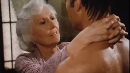 Zoe hade sex i parken på gratis amatörporrfilm en bänk en mörk natt