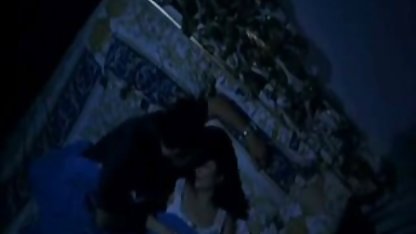 Flickan satte anala bollar i svensk vr porr röven och onanerade