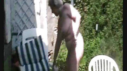 Sexiga studenter gnider försiktigt varandras fitta mogna damer porrfilm