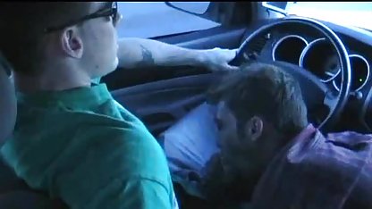 Mager Svetlana knullade och svensk snapchat porr onanerar