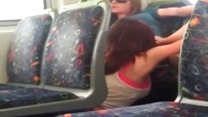 Kycklingar knullas av fyllda kuk svensk porr live