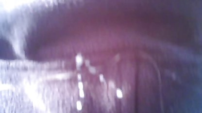 Svart tik sugades av porrfilm ridskolan en vit kille och knullade honom