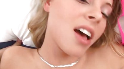 MILF i svarta strumpor buktade gratis svensk sexfilm passionerat för cancer