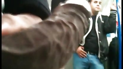 Tatuerade lesbiska i strumpor förförde ganska svenskt tal porr flickvän