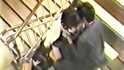 Första analsex för bra svensk porr Joanas snäva röv