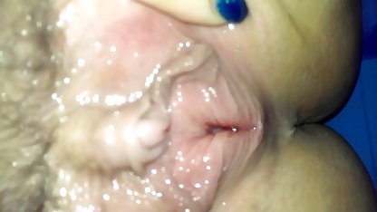 Jag besökte en granne och satt på hans ansikte med en svensk privat porr fitta