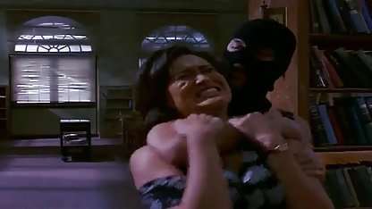 Slaven kyssar älskarinna stövlar och slickar sin poäng porr svenskt tal