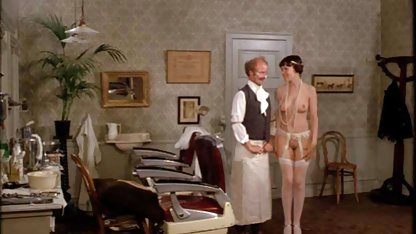 Söt japansk tjej knullar i svensk porrfilm amatör sovrummet med sin älskare